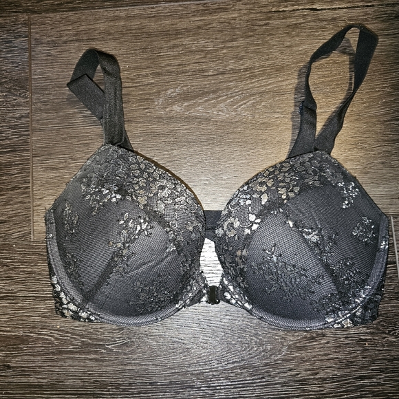 Victoria's Secret Very Sexy Bra - Picture 1 of 5